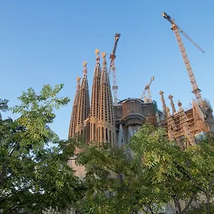 gaudi-apartment.topbarcelonahotels.com/